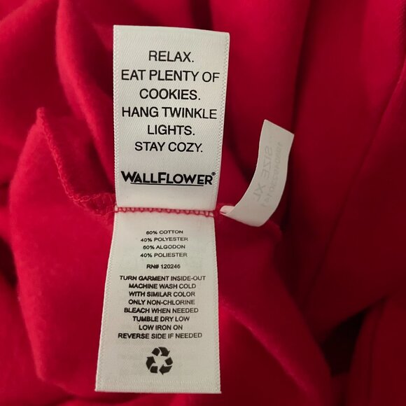 Sweatshirt XL "In My Merry Era" Christmas Holiday Red Pullover Fleece Crew Top - Picture 4 of 5